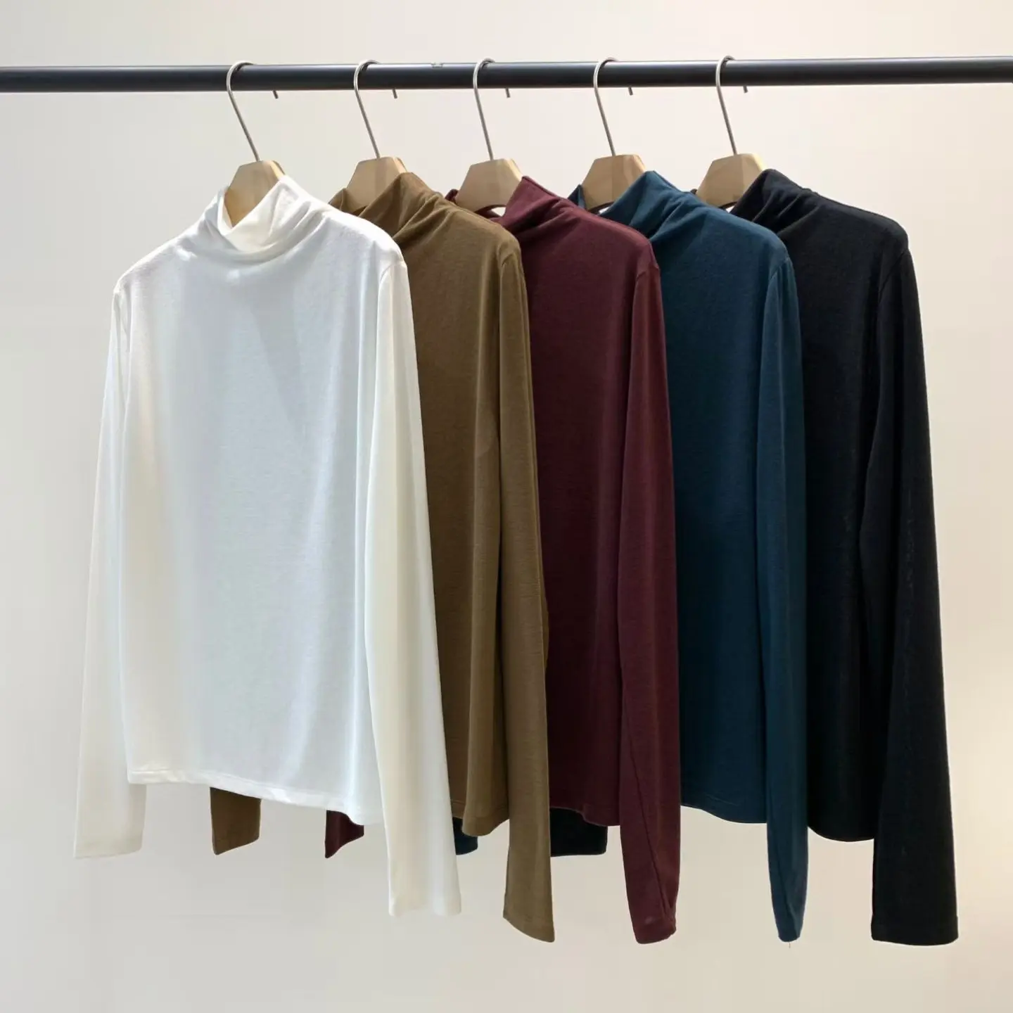 秋冬新款半高领长袖T恤女修身纯色螺纹百搭打底上衣通勤简约