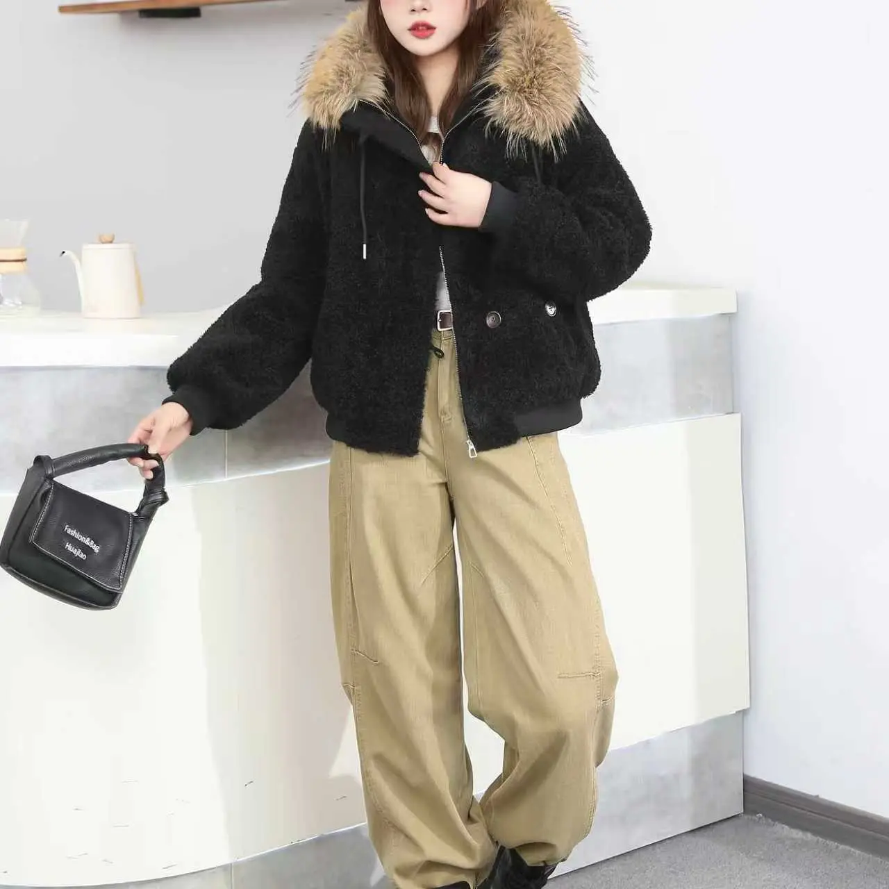 貉子毛领泰迪毛感加绒加厚连帽短款外套冬季时尚百搭保