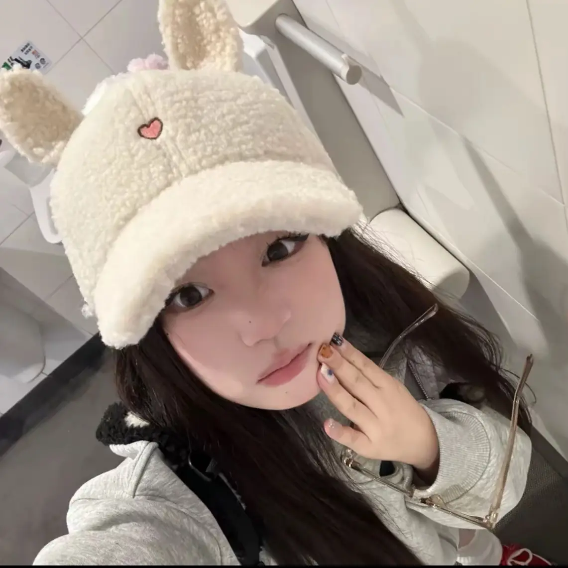 秋冬可爱兔耳朵羊羔毛绒棒球帽子鸭舌女士保暖显脸小百搭正反两戴