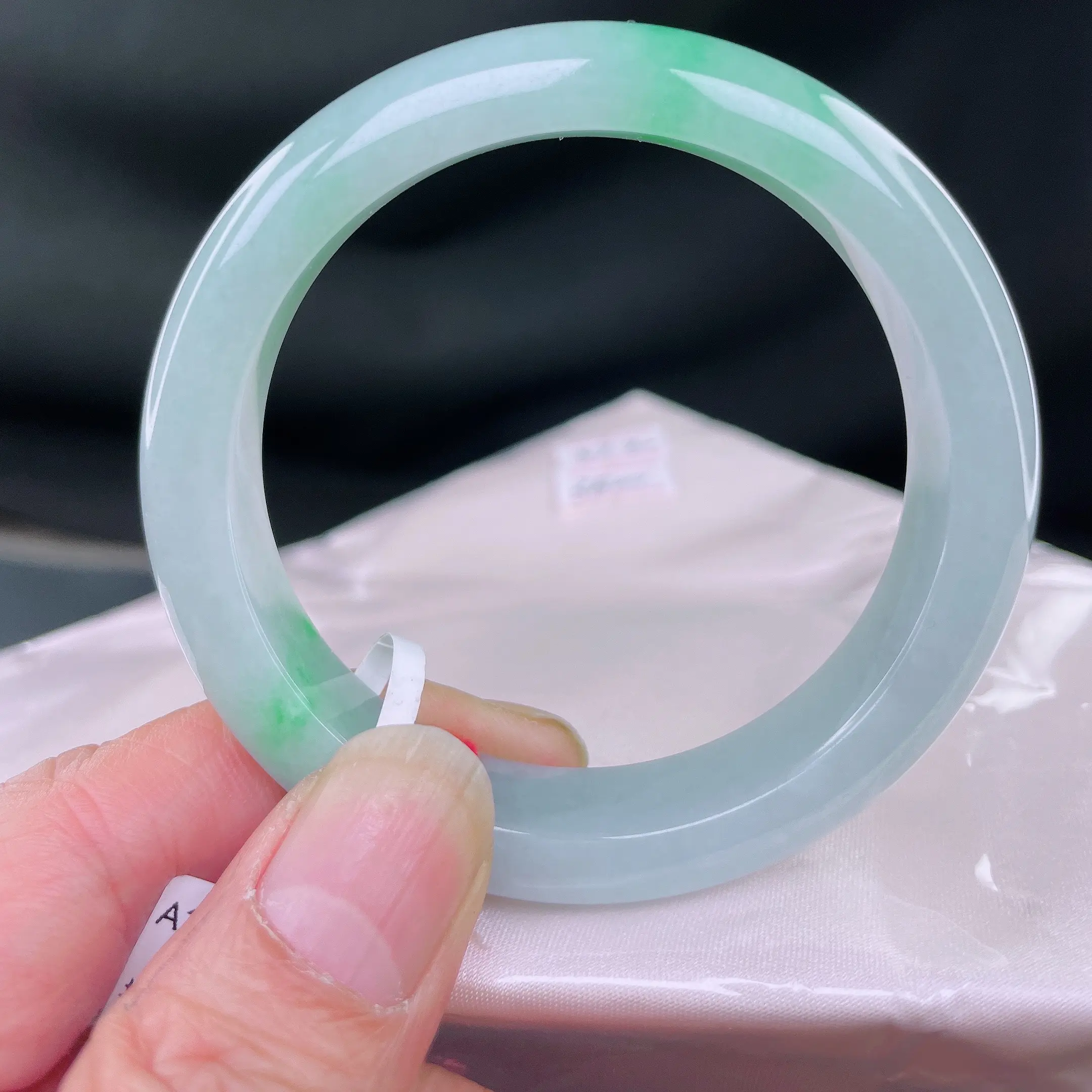 天然缅甸A货翡翠手镯正圈糯冰半山水飘花浅绿色妈妈镯圈口57.2 