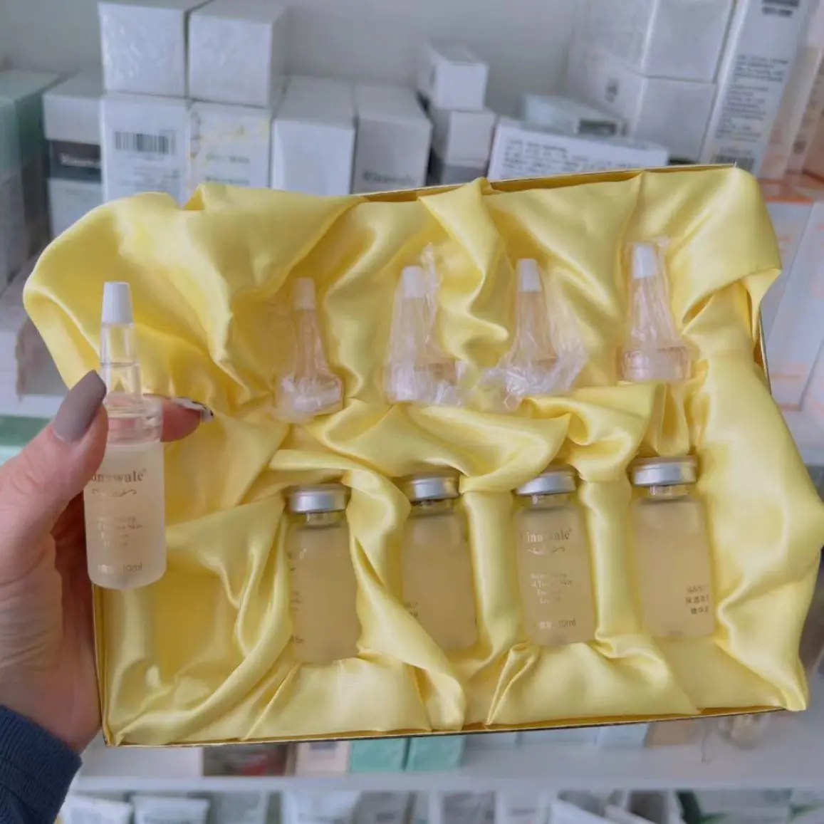 瑞倪维儿保湿嫩肤精华液