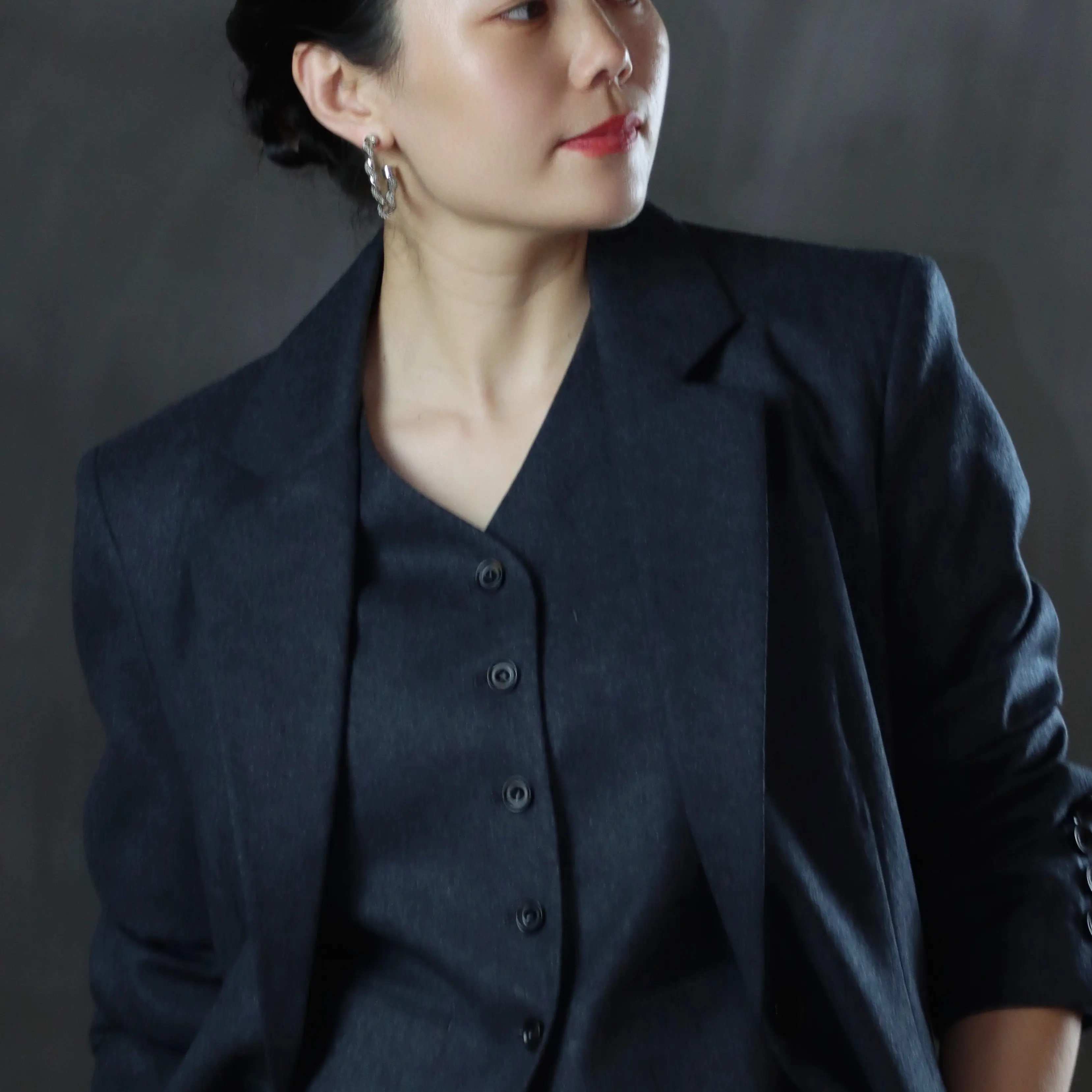 藏青色修身显瘦西装套装职业通勤秋冬时尚气质