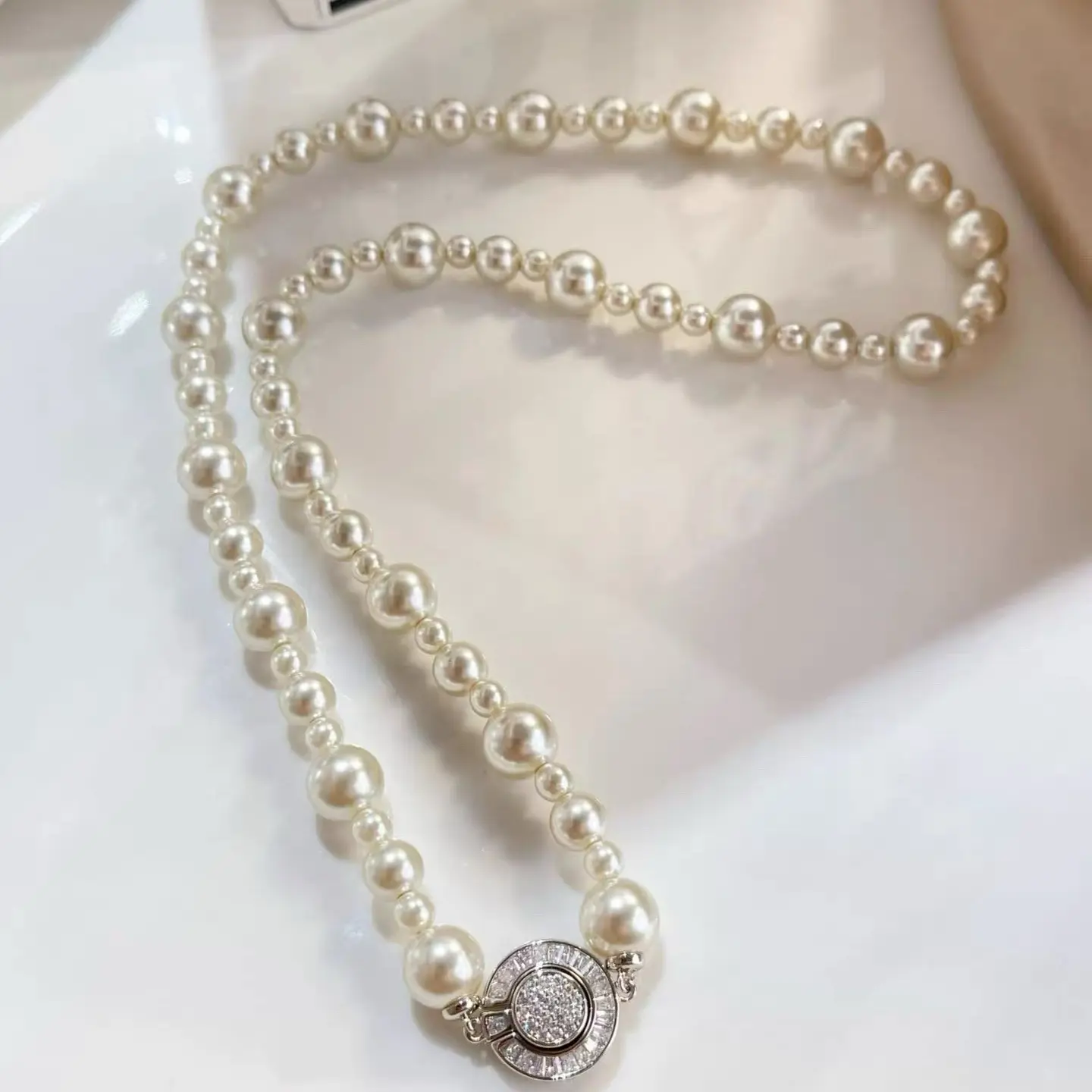 合金仿珍珠项链 磁吸重工 贝珠项链 法式轻奢小众设计