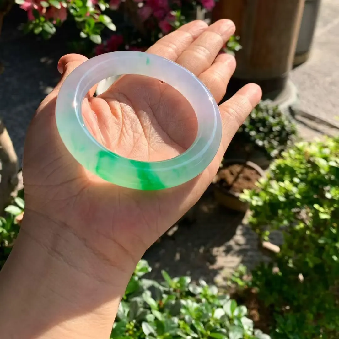 天然翡翠A货冰阳绿高冰飘绿手镯