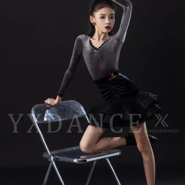 秋冬丝绒长袖拉丁舞练功服女套装专业舞蹈双色拼接