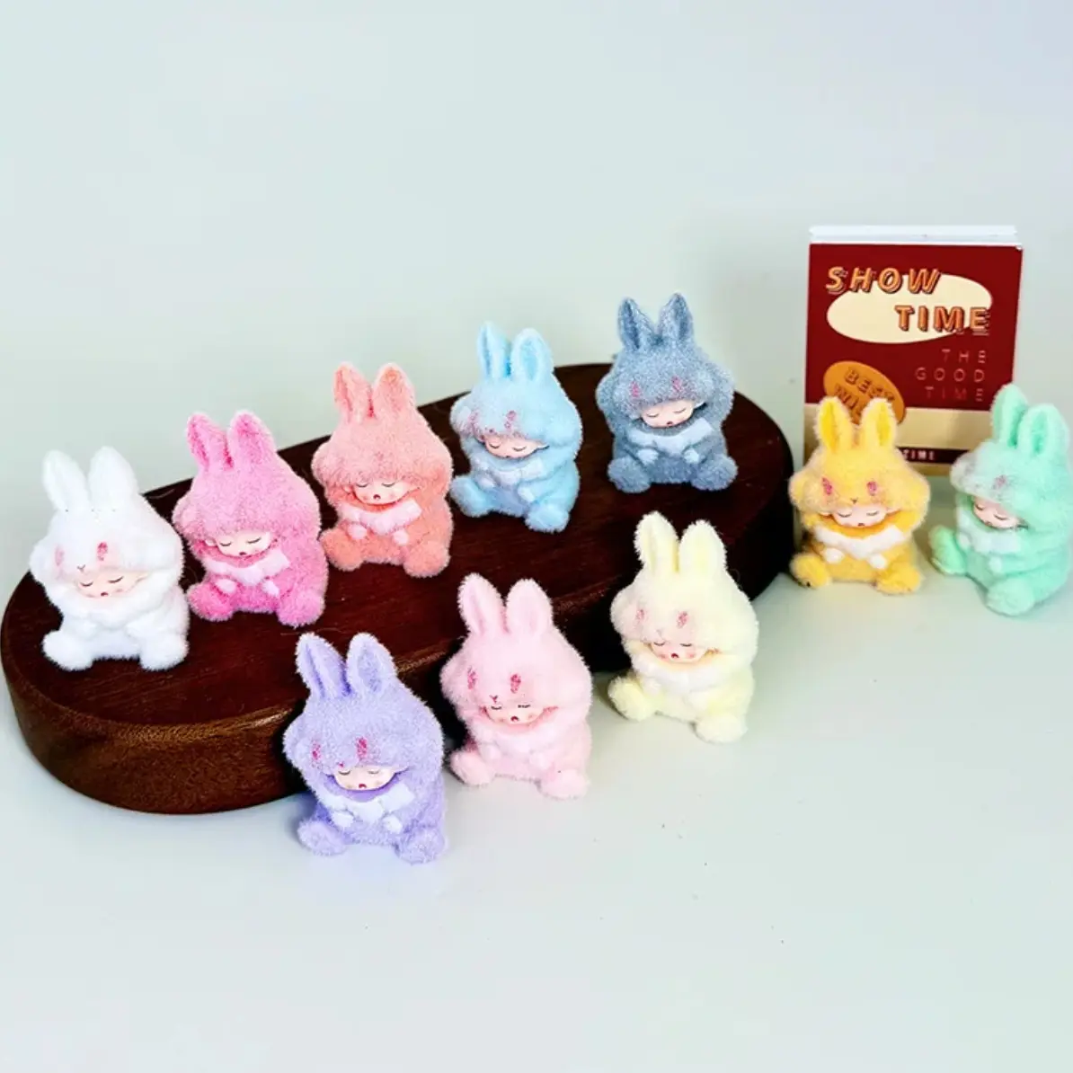 植绒嫦娥小兔坐姿摆件