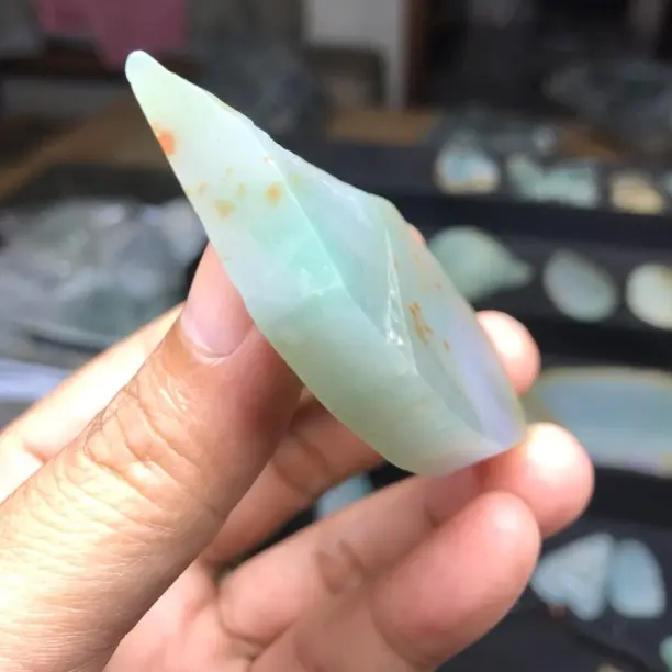 缅甸翡翠特色牌子挂件定制片料