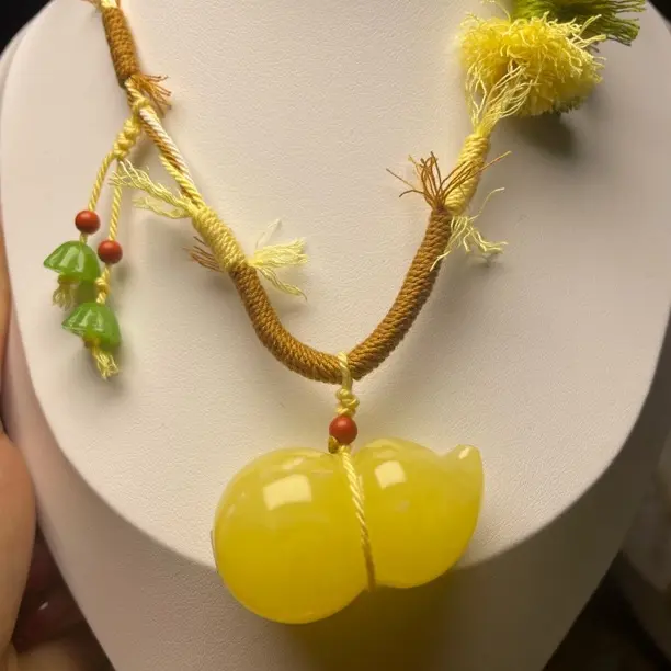 天然蜜蜡葫芦吊坠时尚百搭气质手编绳