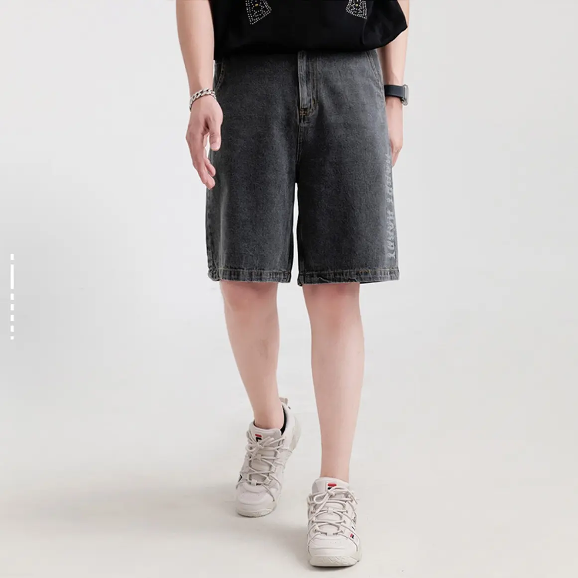 BD-2475骷髅头水洗做旧直筒五分裤