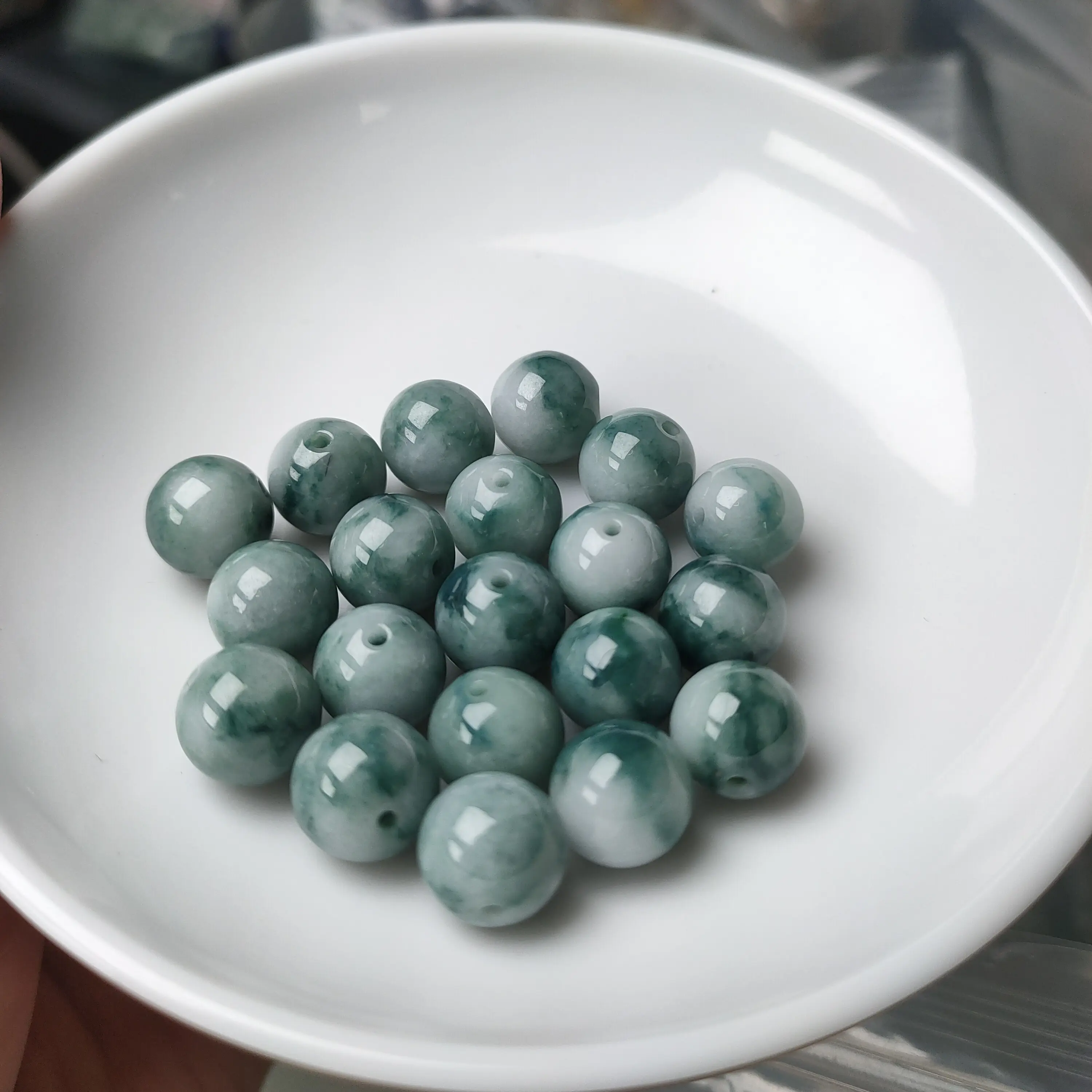 天然A貨翡翠.A24.蓝飘花圆珠.尺寸约9+mm.10颗=$60