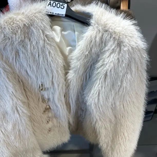 毛毛外套女短款冬季新款韩版小香风温柔风气质保暖上衣