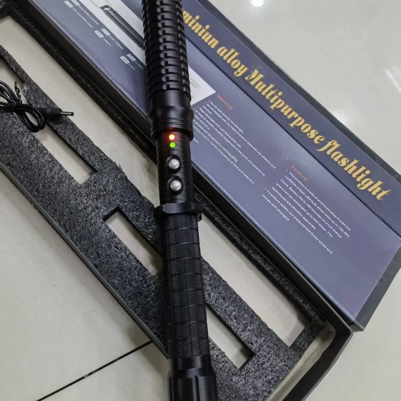 正品X10多功能手电，电击应急防卫棍可伸缩驱狗赶猪