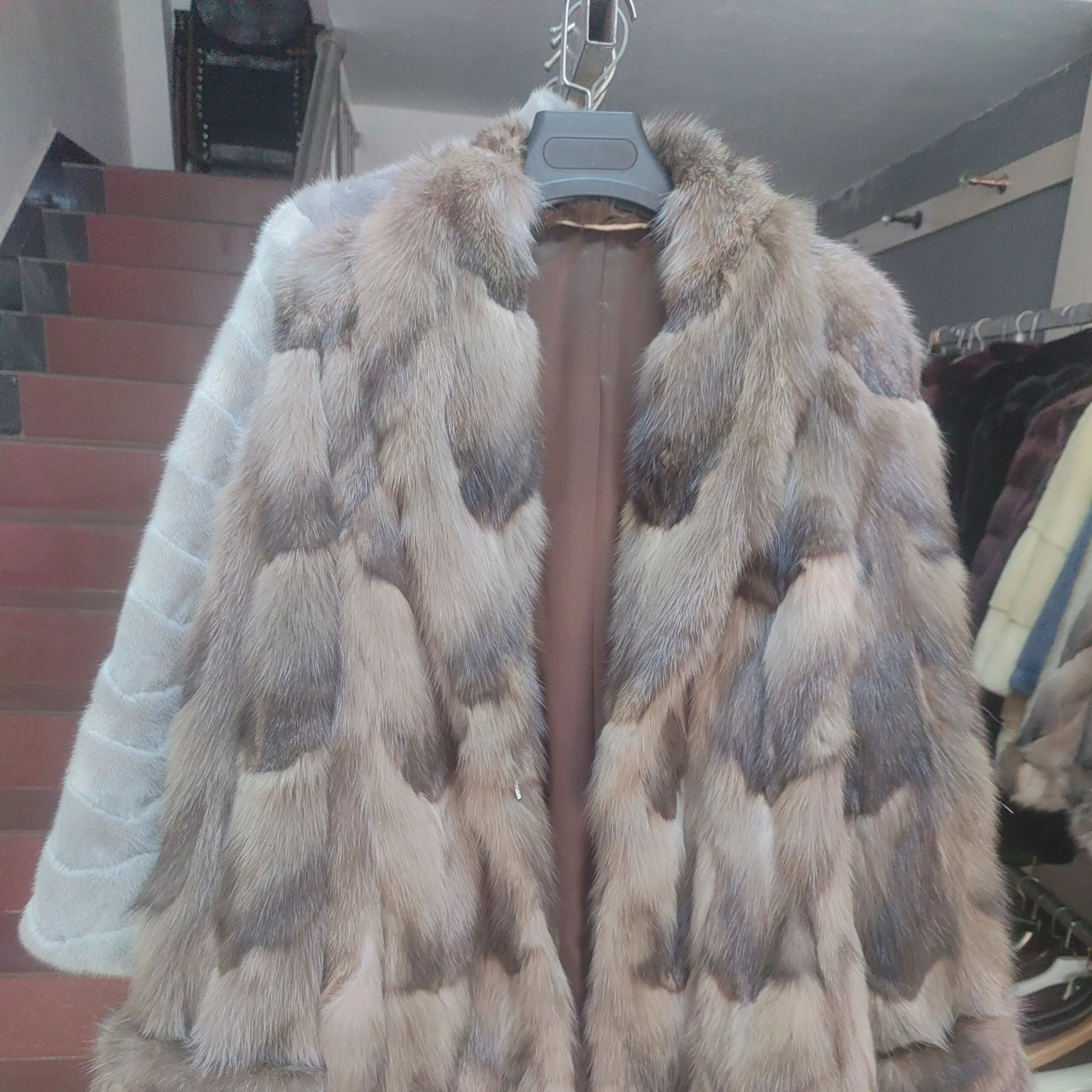 “北国雪莲”封藏级翻领中长时尚风小紫外套秋冬女士保暖不掉毛