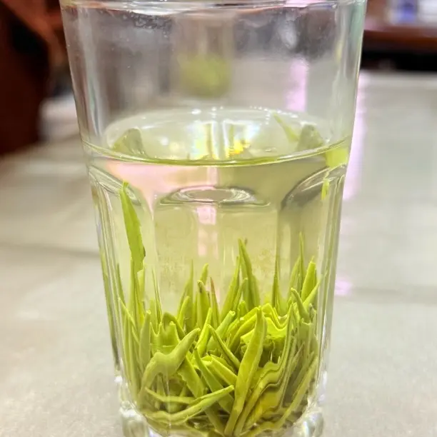新茶10号紫阳银针实心芽饱满嫩香绿汤色亮单芯芽紫阳毛尖一芽一叶