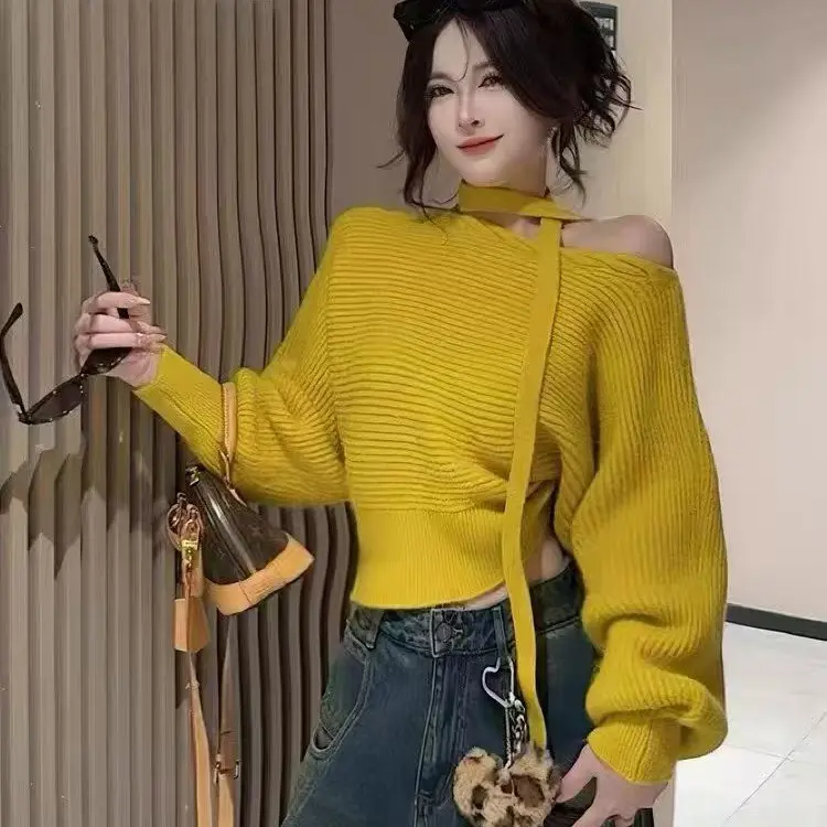 斜肩飘带显瘦露肩长袖毛衣上衣