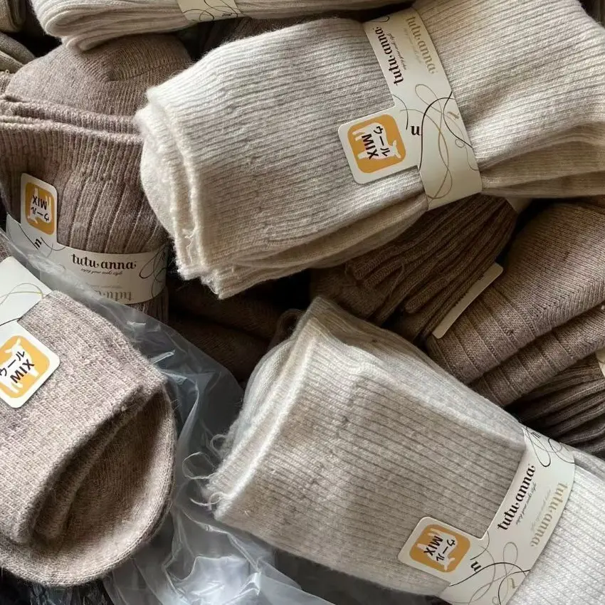 女士秋冬中筒纯棉袜子编码下单