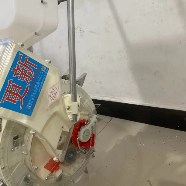 手推式多功能玉米黄豆大肥量播种施肥一体机