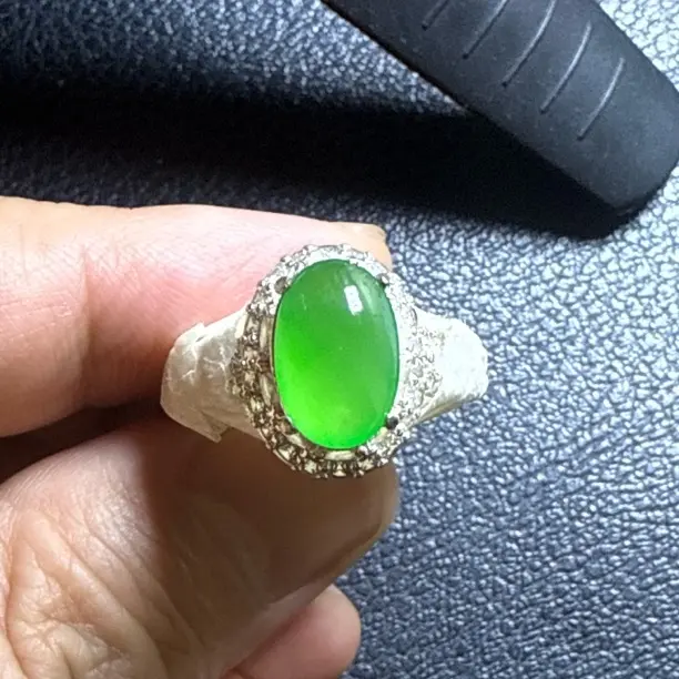 鸽子蛋女冰透可调节指环极光绿奢华饰品戒指