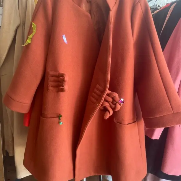 红色毛呢外套女冬季新款韩版宽松加棉高级感小个子中长款绣花大衣