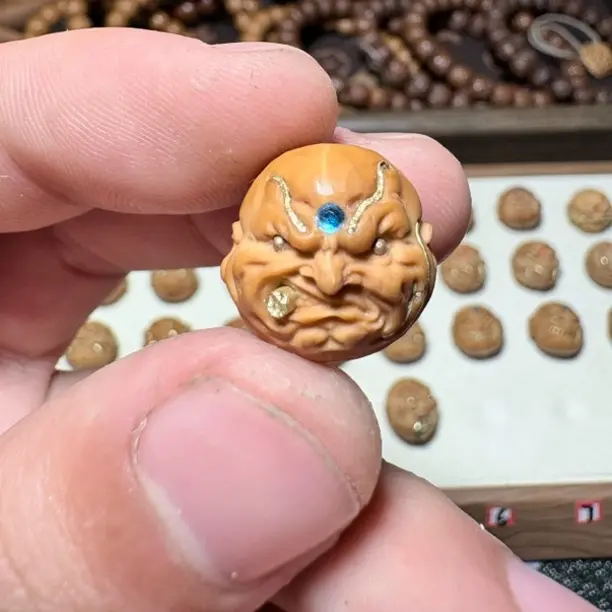 不包邮！猴头核桃单颗雕刻手工镶嵌恶僧造型配饰尺寸16.9➕