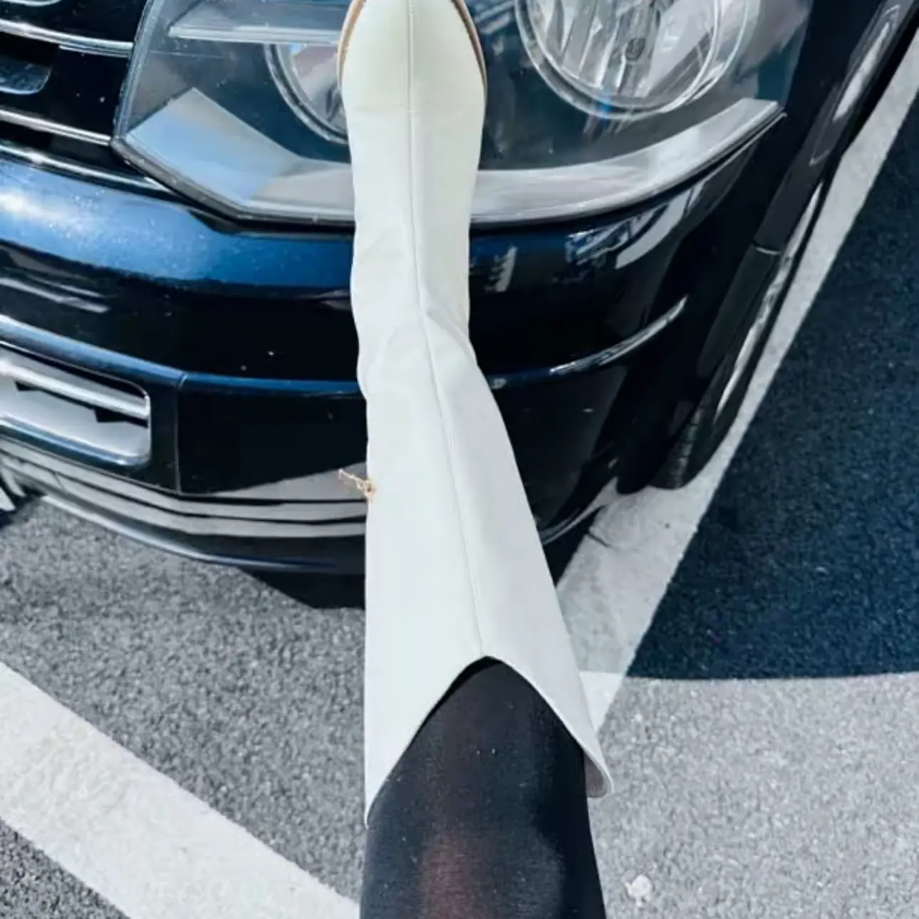 时尚复古粗跟尖头西部牛仔长靴女款秋冬新款百搭骑士靴