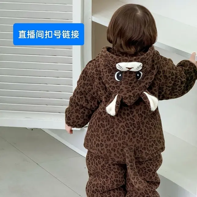 直播间，清样衣专属链接，不退不换，三单起拍，理性下单，偏远不发。