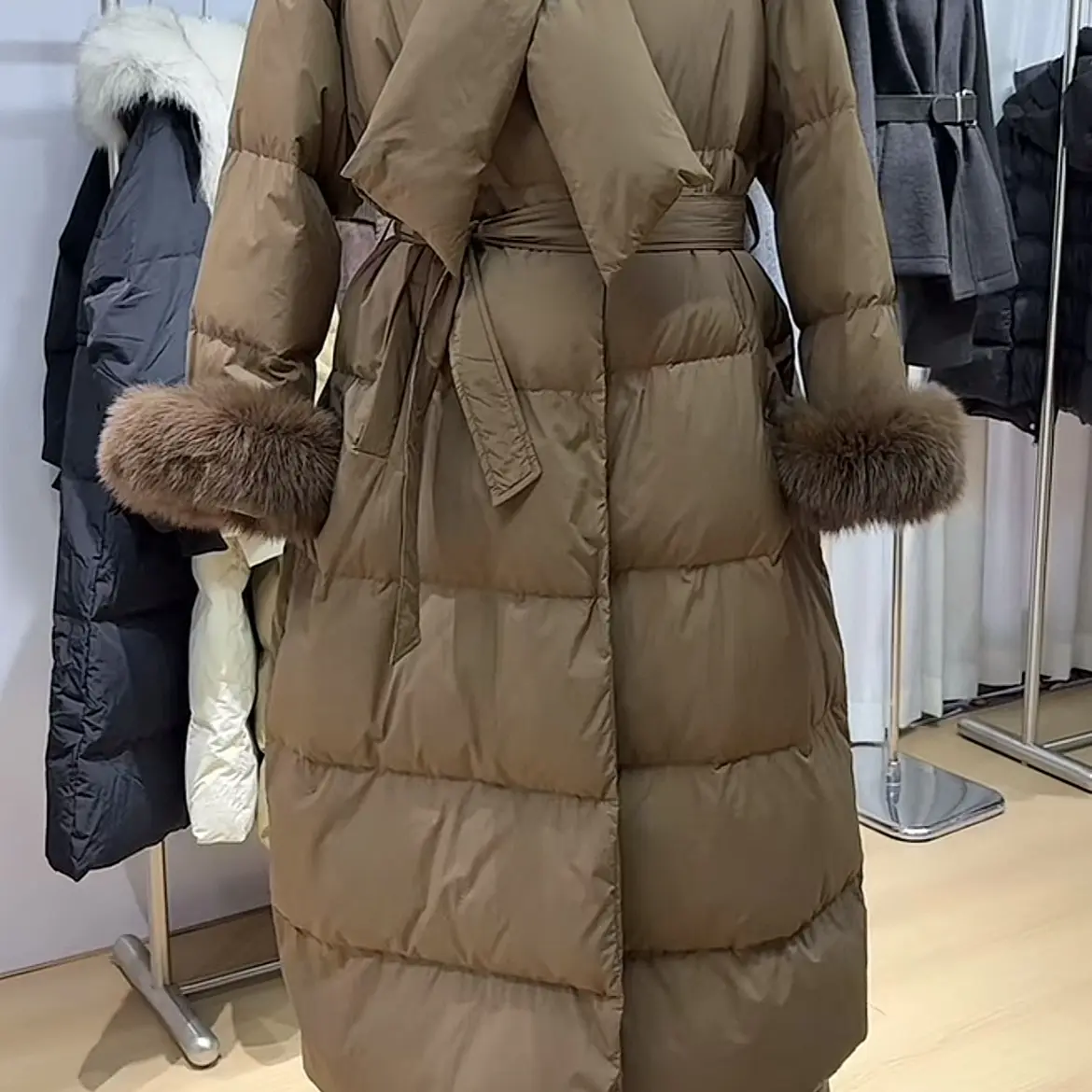 冬季新款长款保暖毛毛袖过膝外套