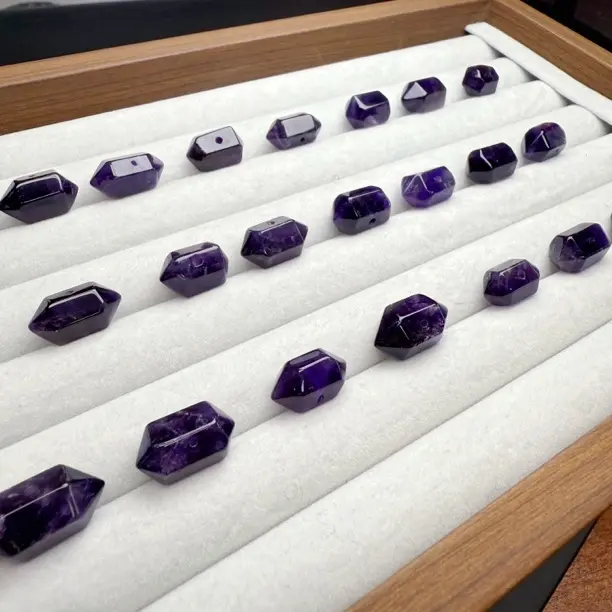 52129天然紫水晶乌拉圭双尖diy水晶配饰多样性发一