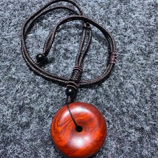 紫檀平安扣文玩手把件汽车挂件木制吊坠钥匙扣