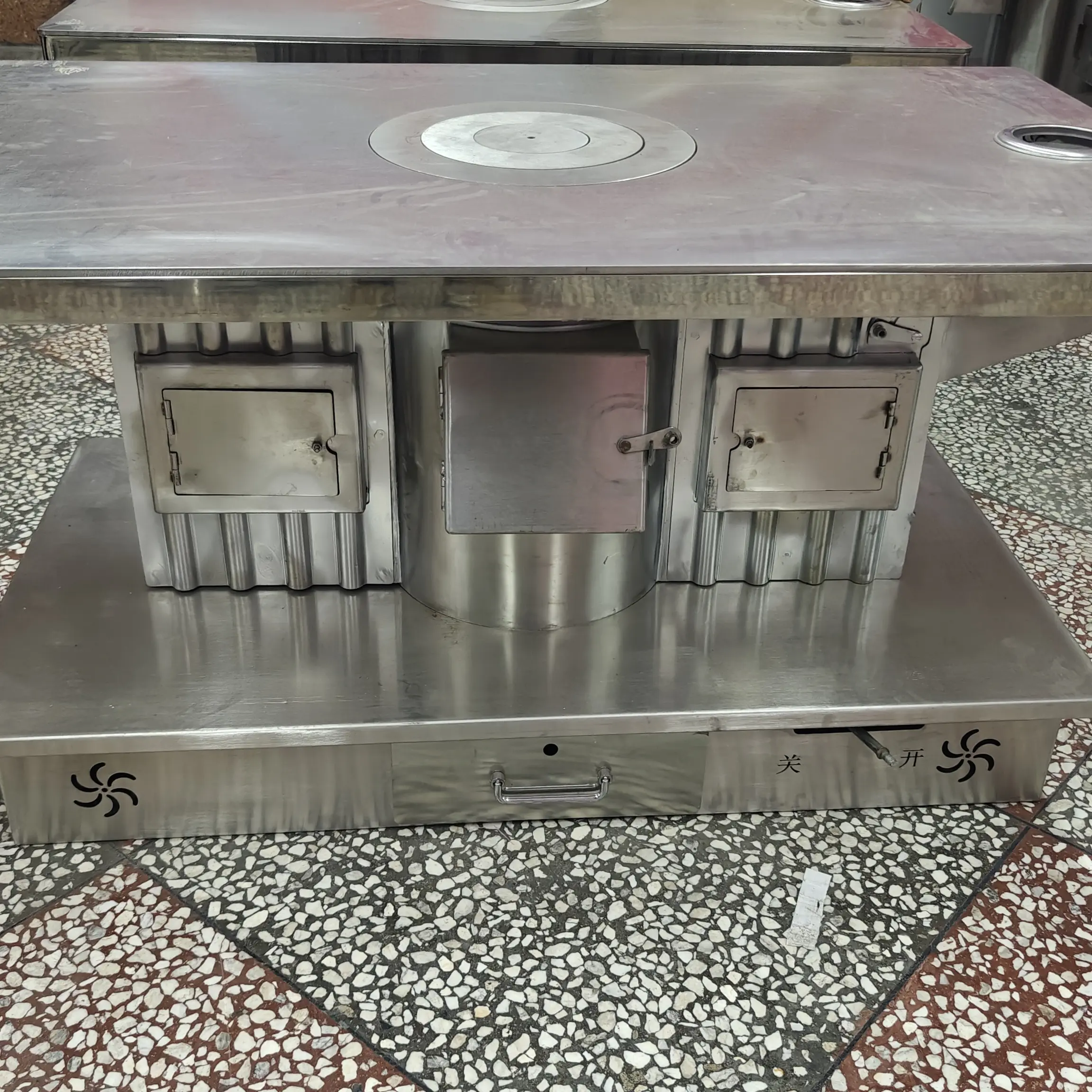 新款节能无烟不锈钢柴火灶柴煤两用取暖炉