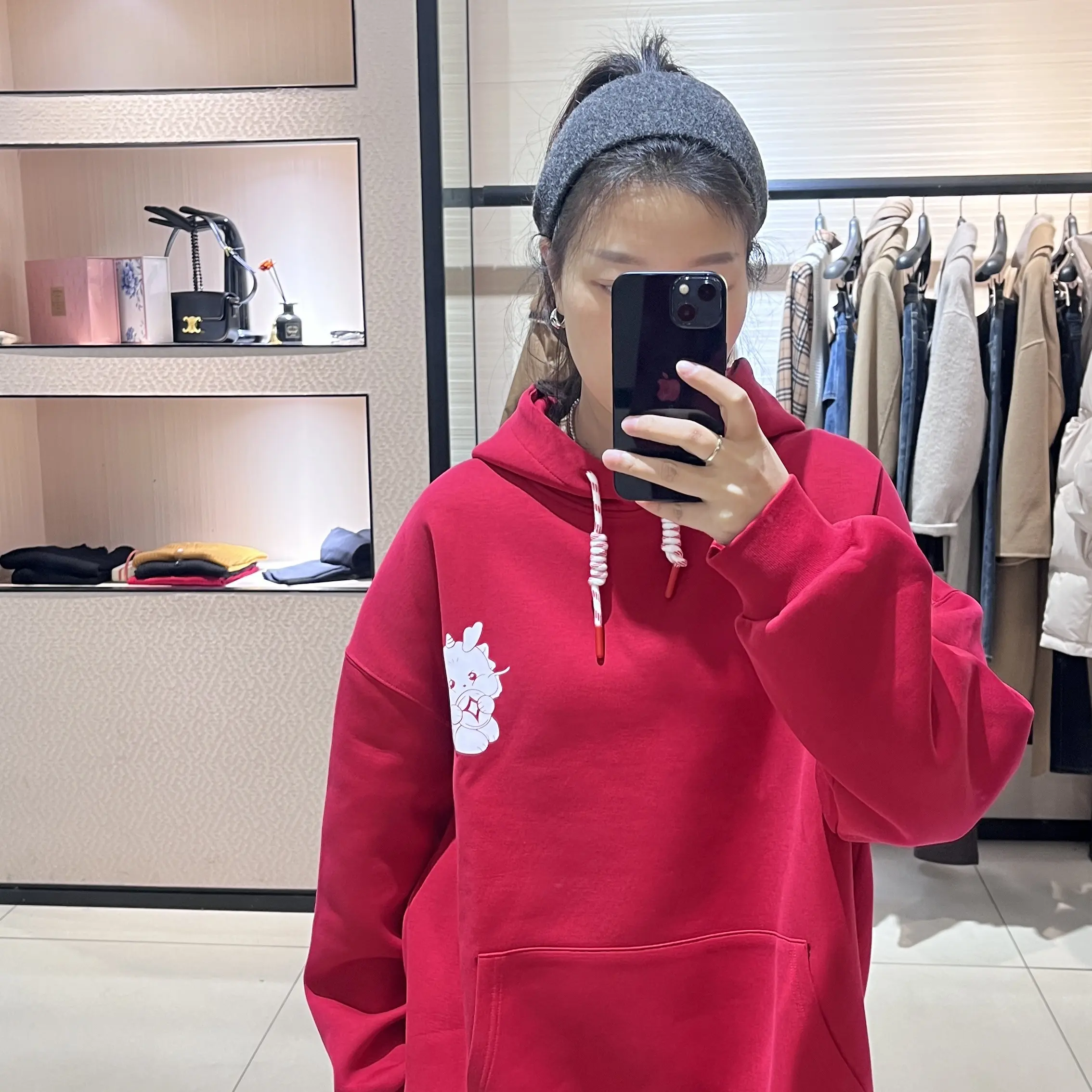 红色显白连帽卫衣秋冬款