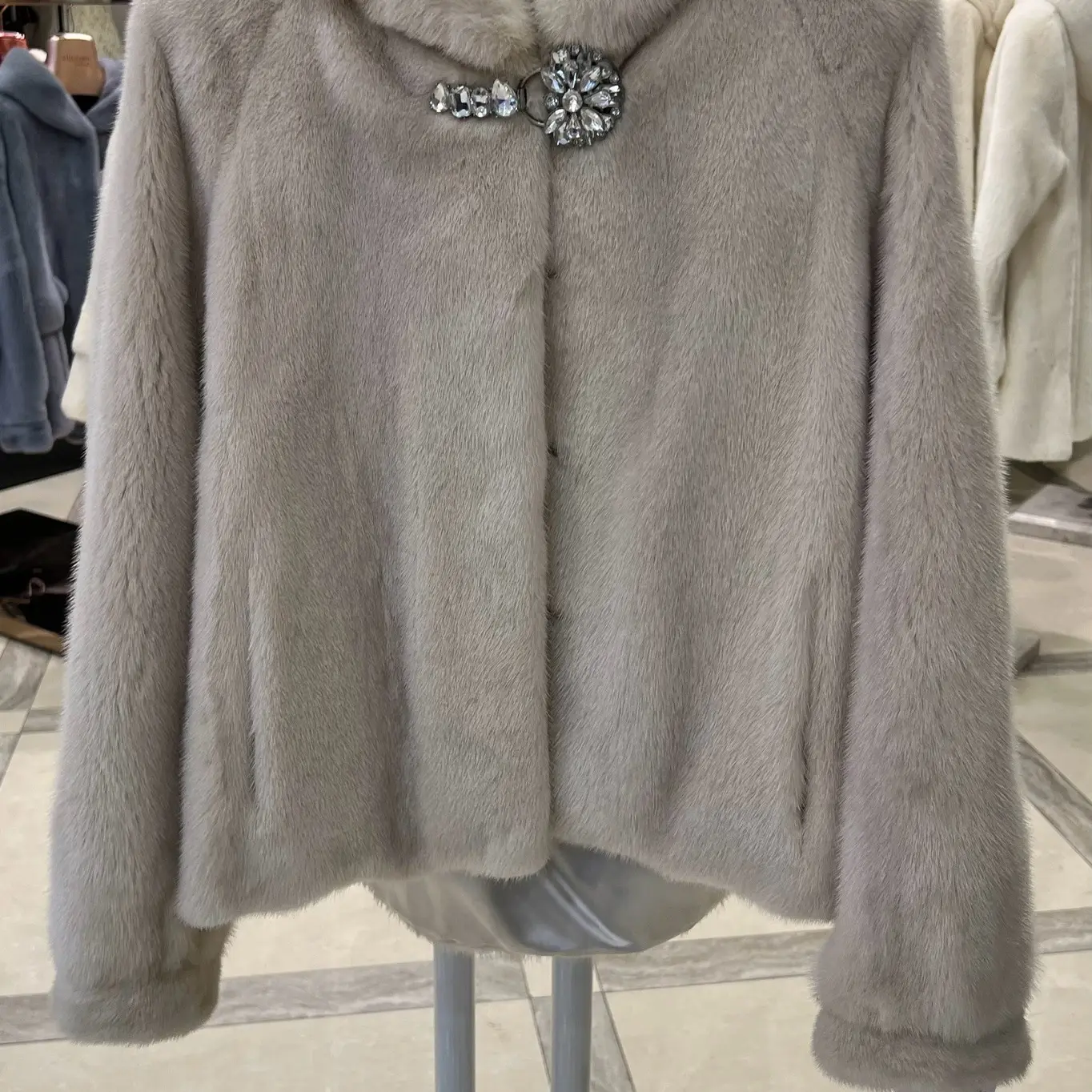 银兰十字新款连帽加厚短款女士休闲时尚保暖