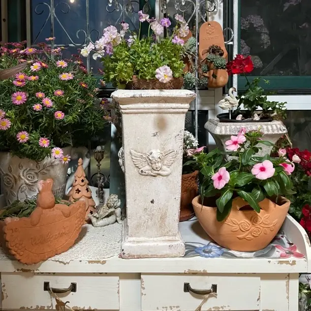 手压粗陶方口天使花盆（口19内口15高度38）