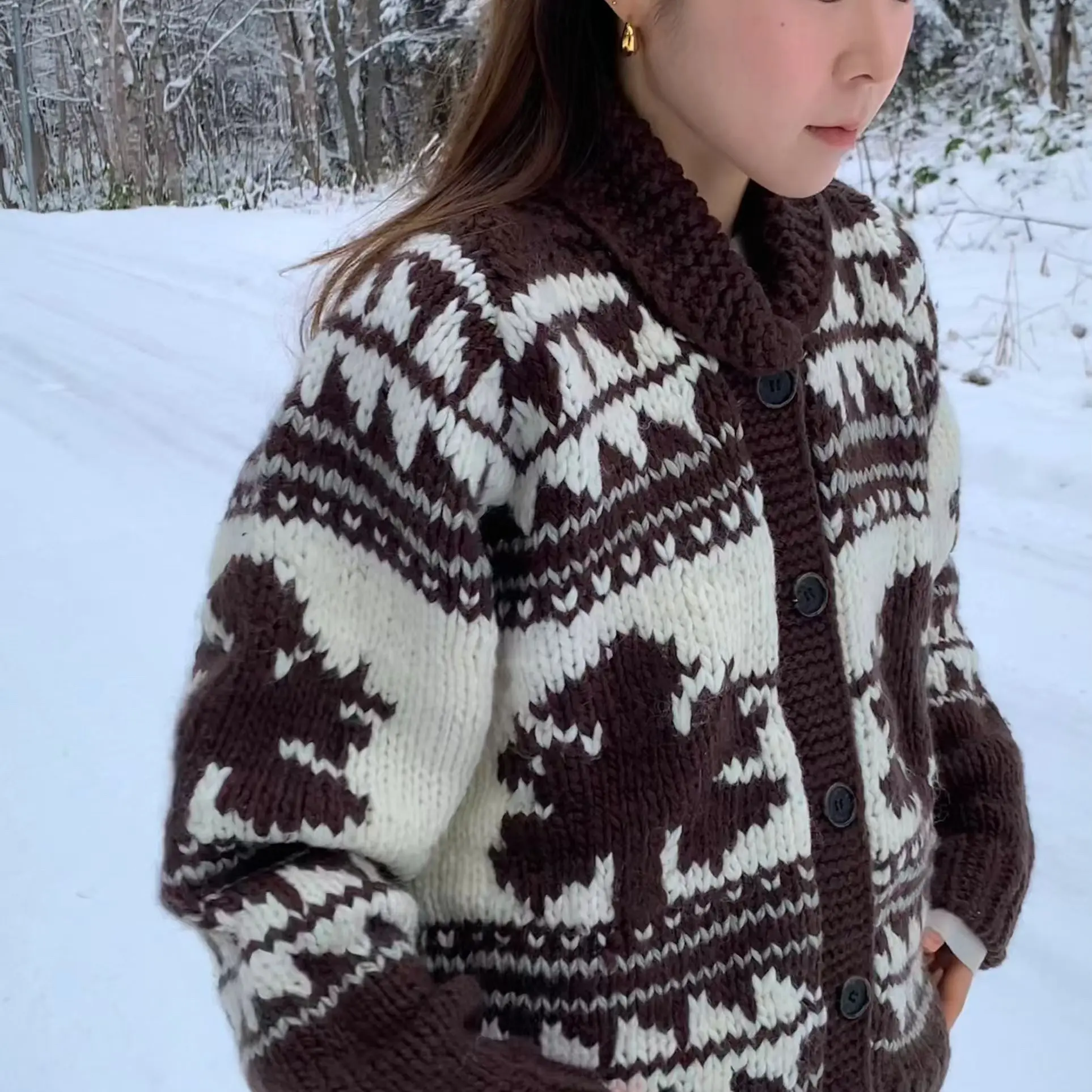 【小晴】东大门ounce 家秋冬款复古气质翻领提花粗针开衫 NO退换!!!