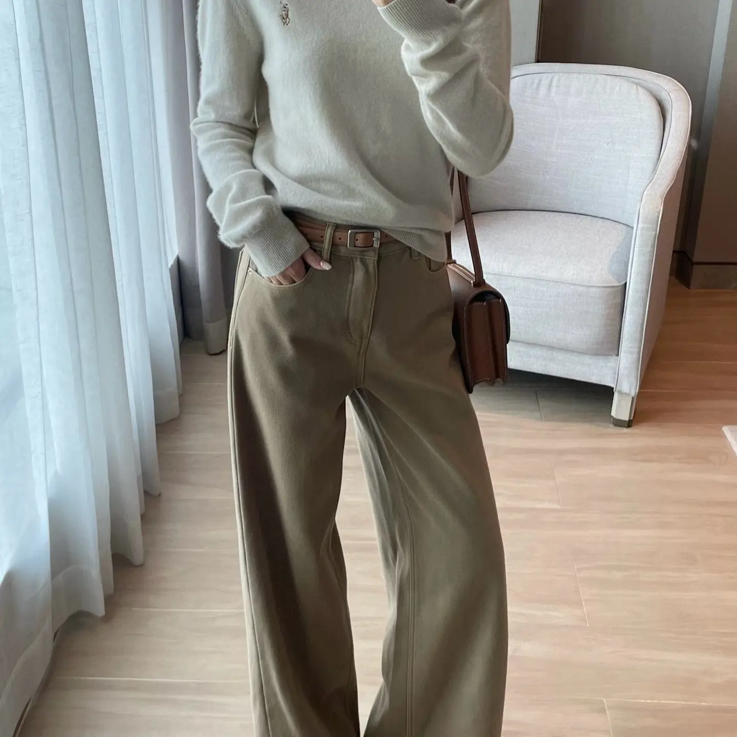 秋冬季新款加绒高腰显瘦不贴腿阔腿牛仔裤女