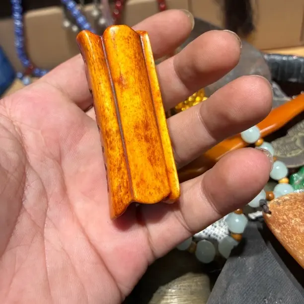 特色手工艺木升官发财木质手工高货表面油漆处理
