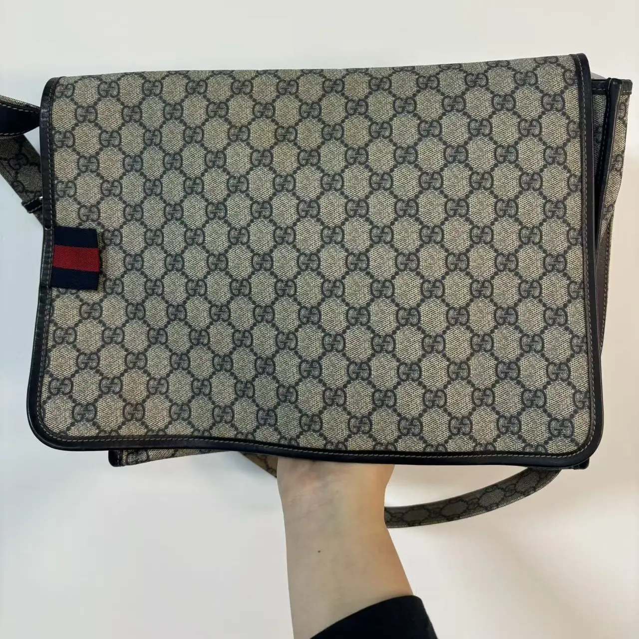 95新 GUCCI/古驰 二手.gucci经典老花斜挎包cl