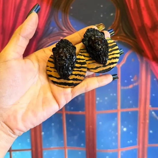 铜合金耳饰 「豹纹黑狮」原创时髦耳饰秀场港风狮子夸张耳夹木耳环