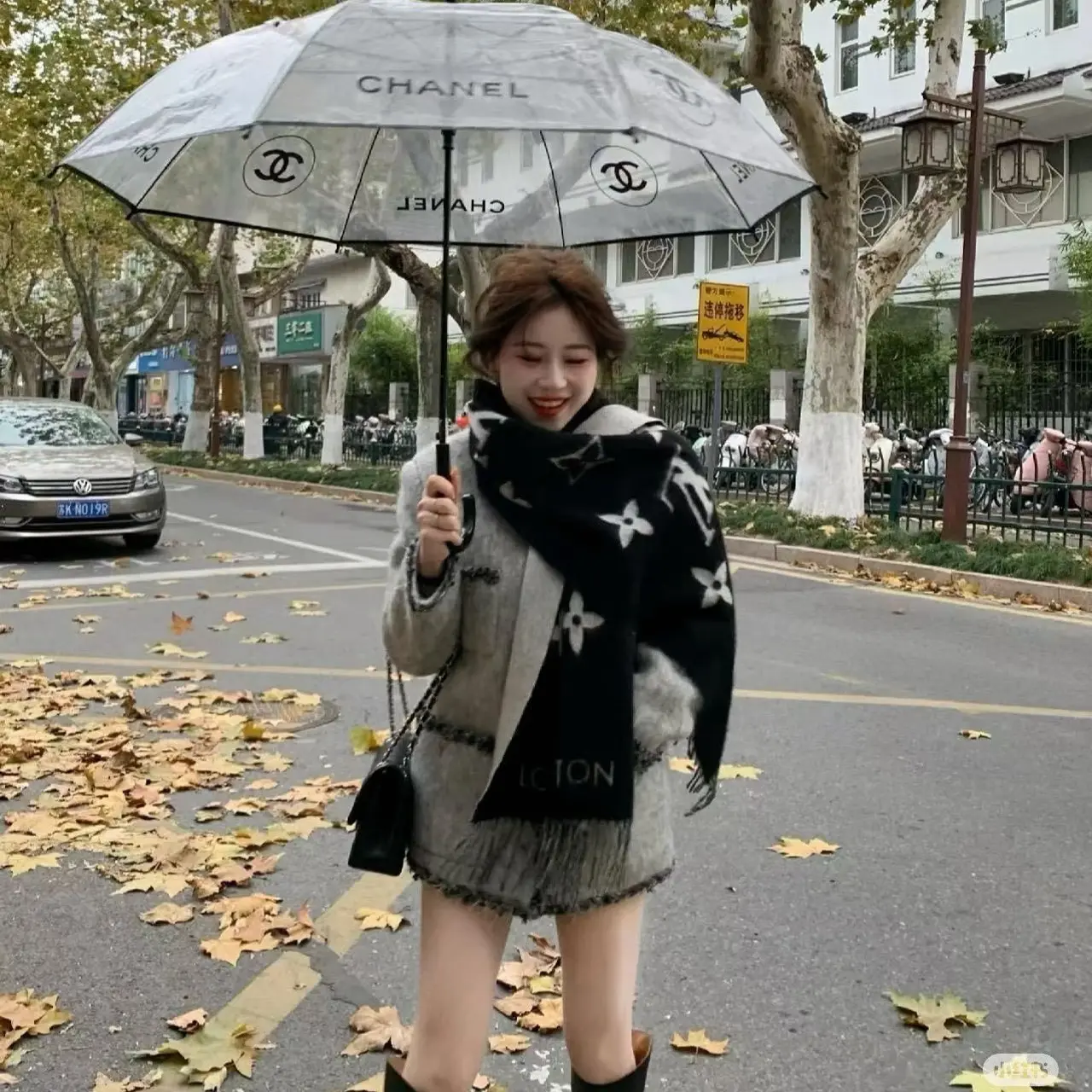 秋冬经典黑灰奶茶色双面百搭羊绒围巾披肩