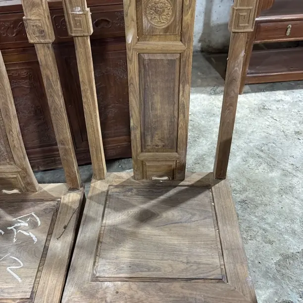 檀香木餐椅，国色天香