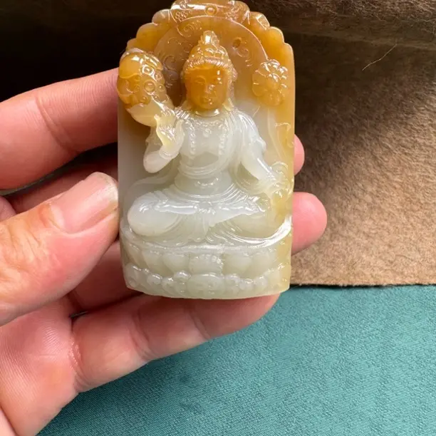 且末糖白和田玉观音