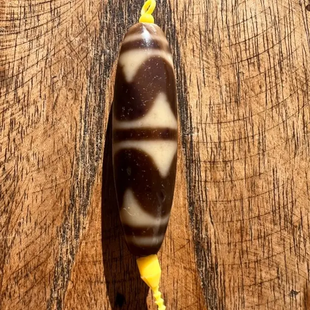 曲贡藏式仿纯系列虎牙图腾天珠油润巴西玛瑙自然风化仿纯孔道