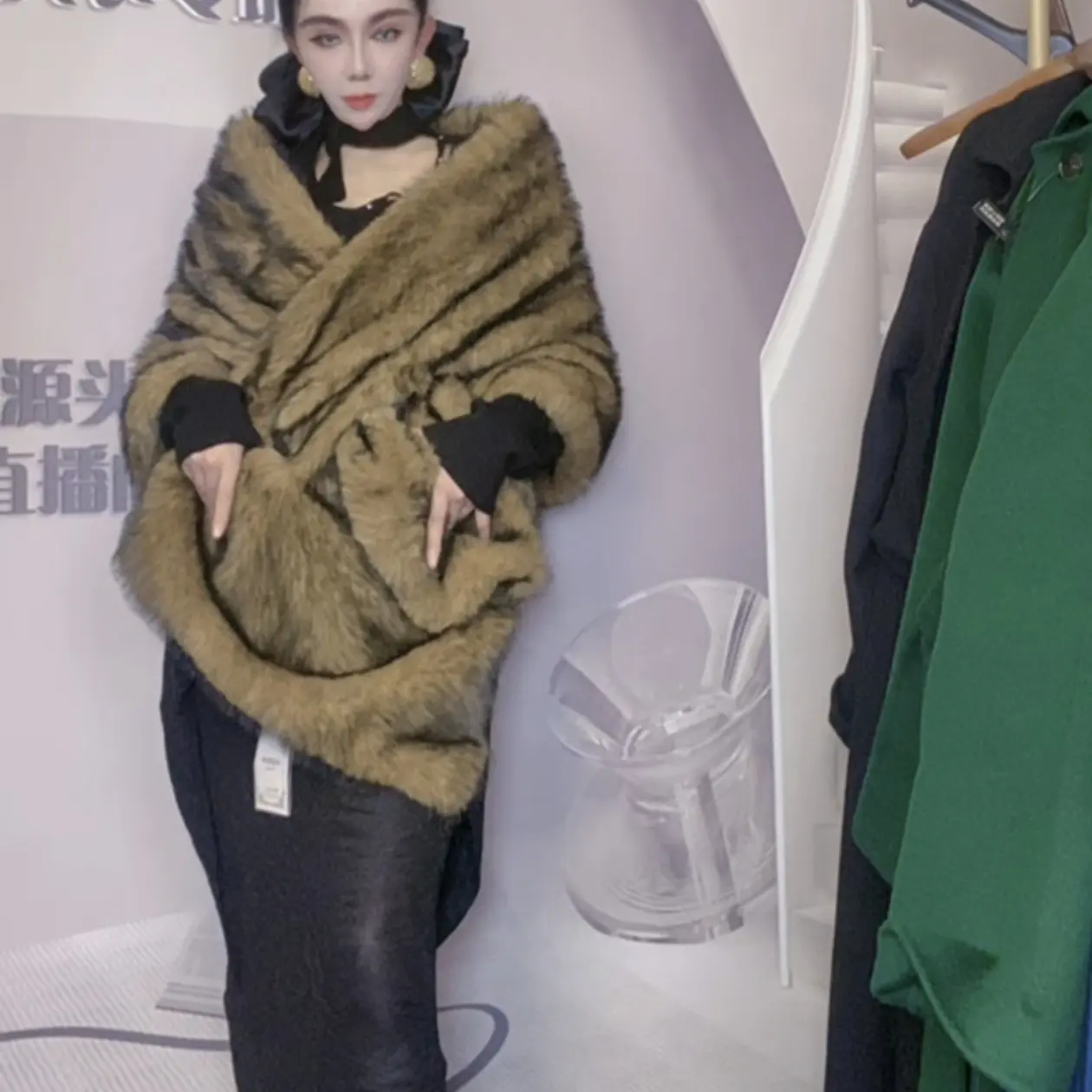 女士时尚洋冬季舒适时尚披肩