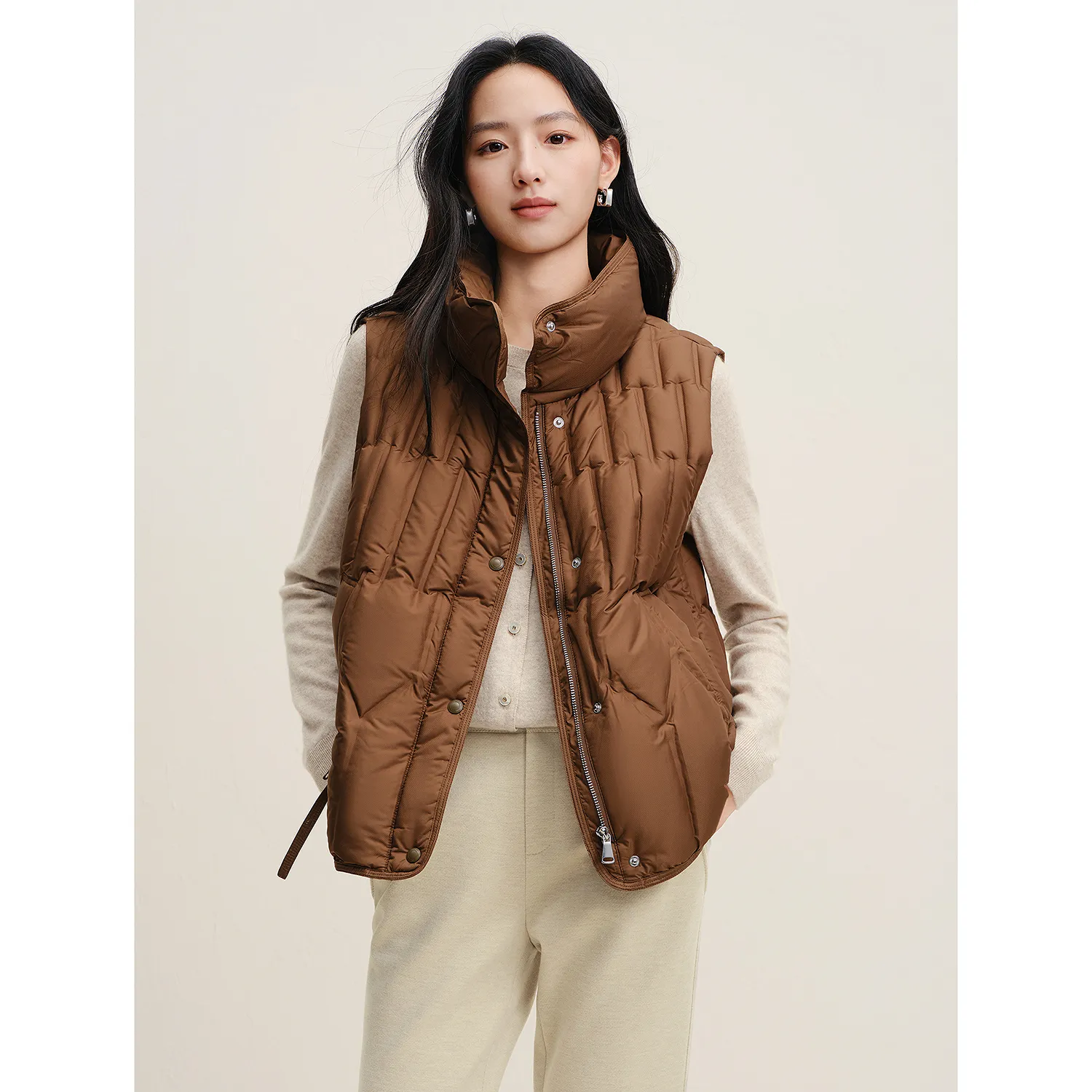 JUZUI玖姿松弛感绗缝立领H型马甲女2025冬季新款JYFD03340