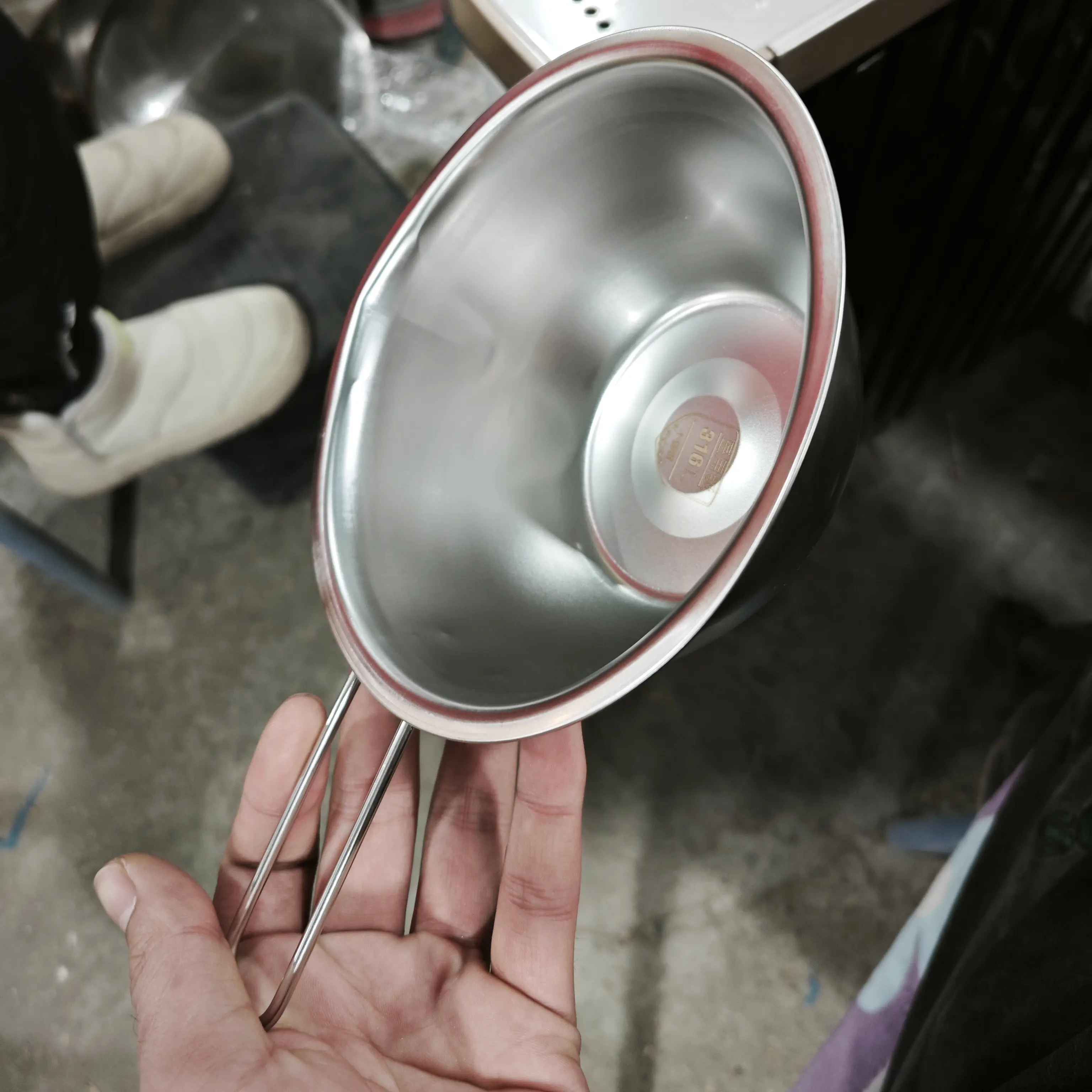 14雪拉碗两个瑕疵