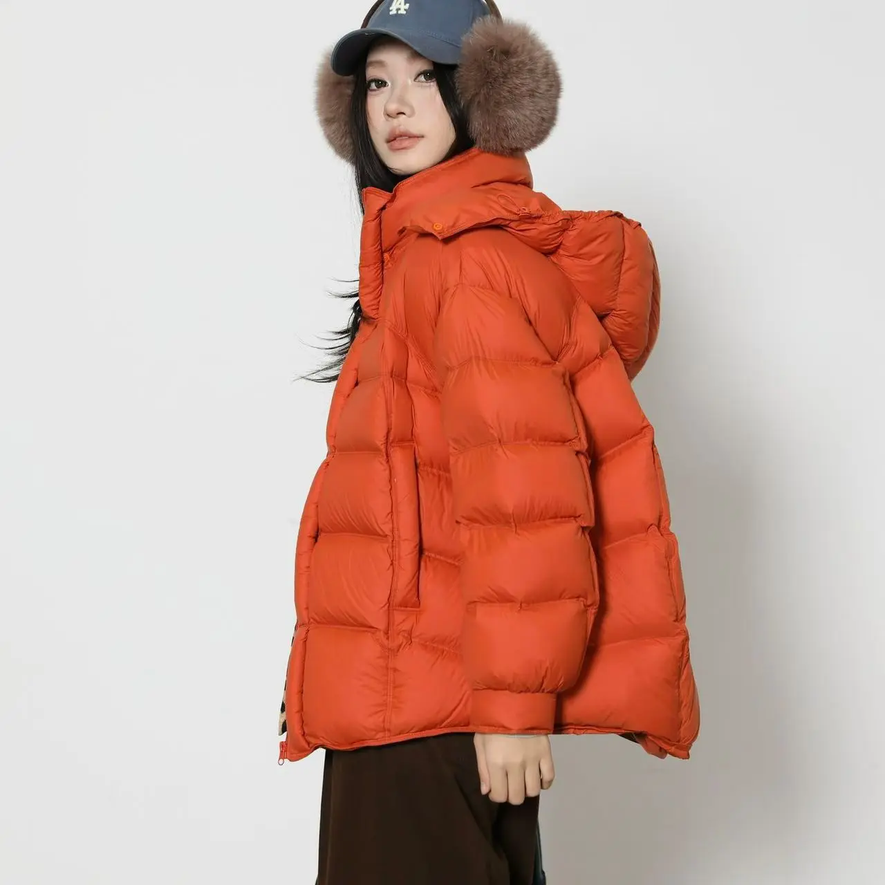 2025连帽女米白色鸭绒马甲冬季秋冬女装排骨版90白鸭绒爆款爆款