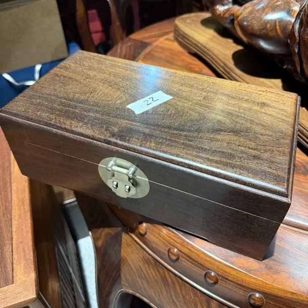 22号血檀带隔层带锁首饰盒