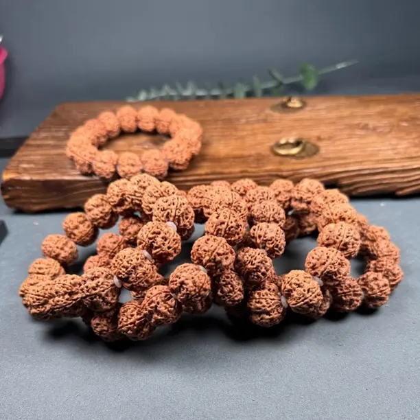 F018 练手尼泊尔大金刚  个别轻微反油 20mm以上随机发