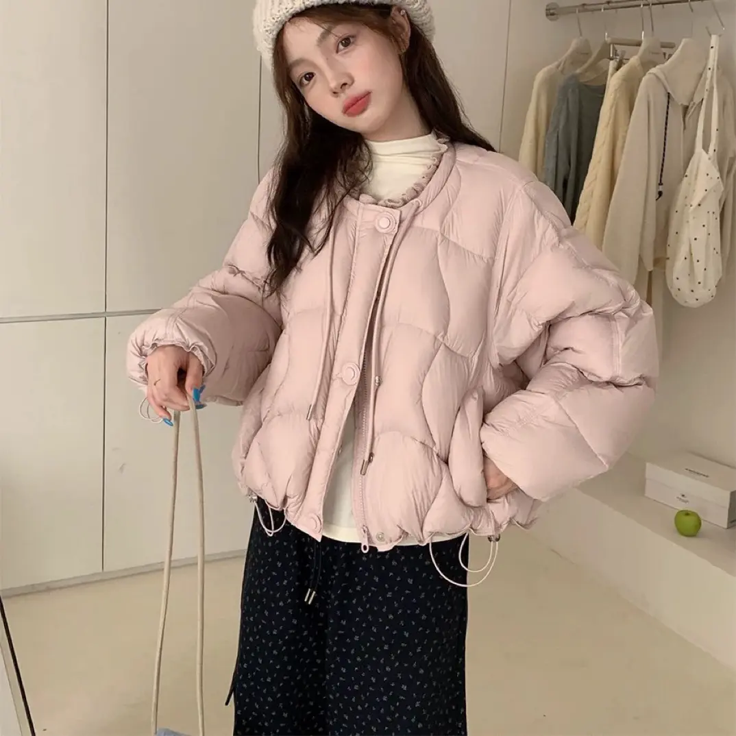 [达标90绒]韩系短款甜美减龄花边领女冬季圆领白鸭绒外套显瘦