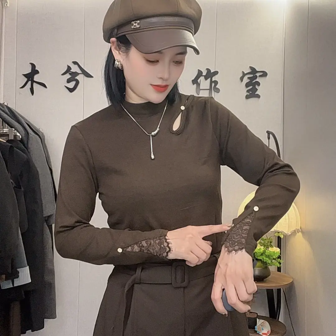 《木兮木》长袖蕾丝运动高领T恤2025休闲半高领时尚